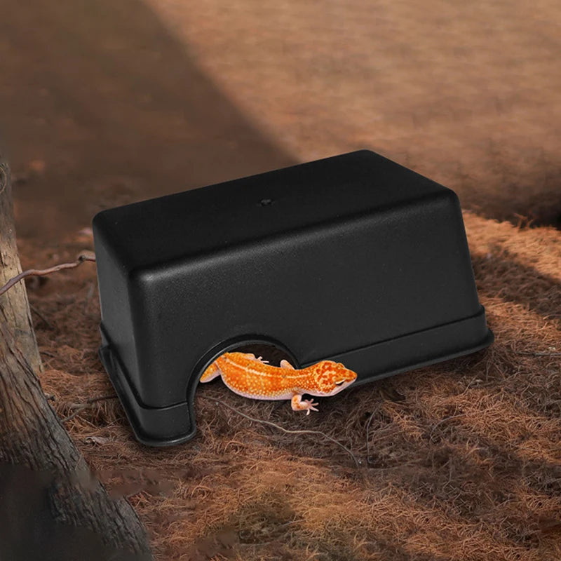 Simple Plastic Snake Hide