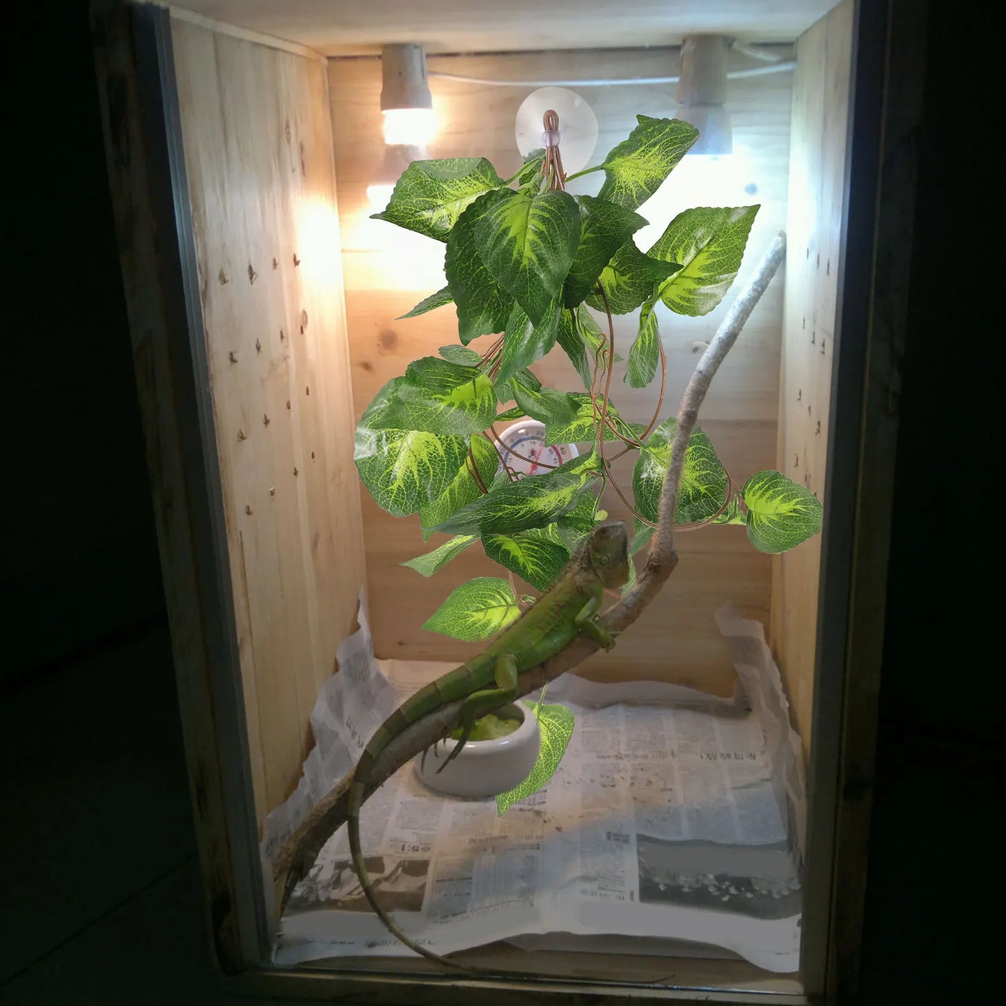 Lifelike Artificial Reptile Plants